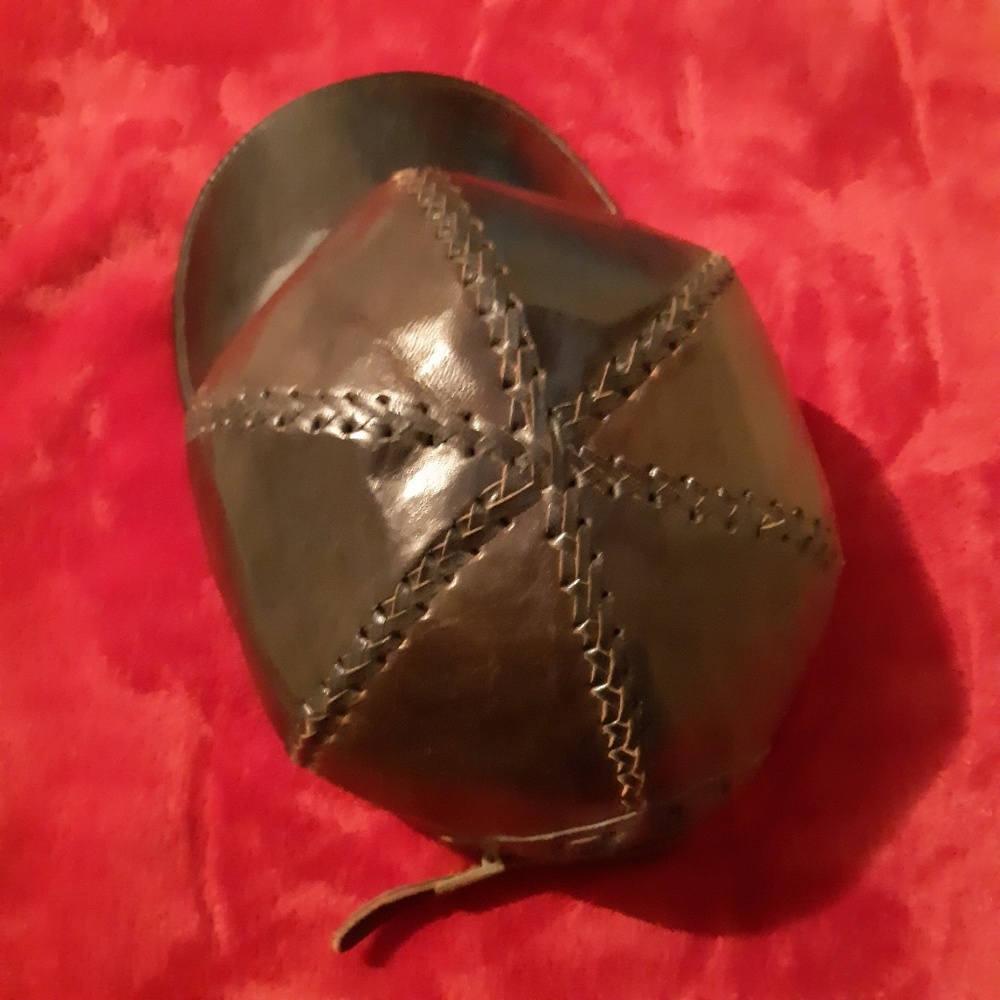 Lether caps - Picture 3 of 5